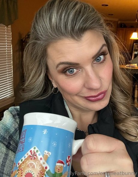 mamie milf onlyfans chaud érotique photo