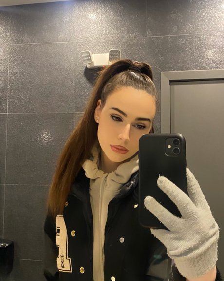 Danielalzj_ étoile adulte galeries