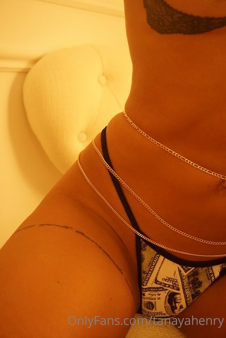 Tanaya Henry xxx star du porno img