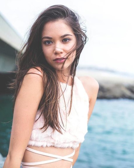 Melodi Flack_ top star images