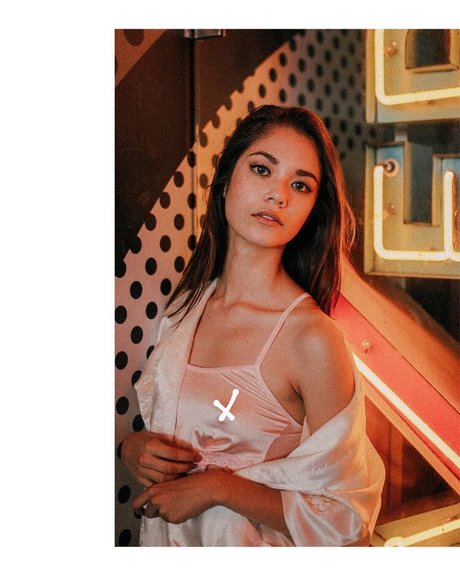 Melodi Flack_ star du porno gratuite des photos