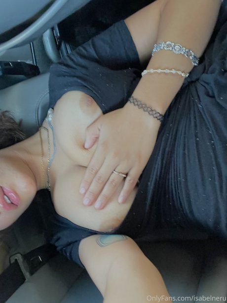 Isabel Neru beau modèle images