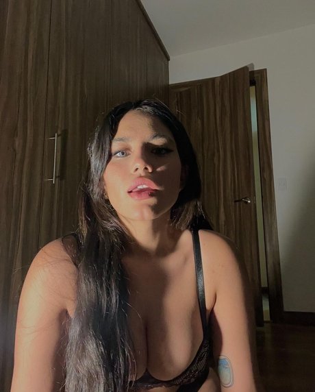 gros seins branlette espagnole onlyfans exclusif chaud img