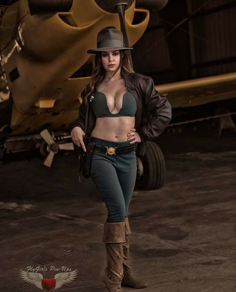 joi uniquementfans joli art photos