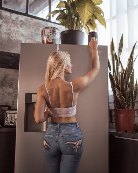 Alrun Steiner_ xxx étoile image