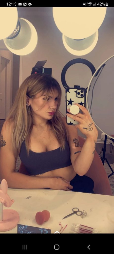 Bailey Rose actrice sexy des photos