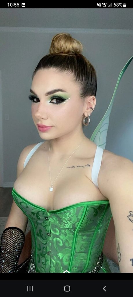 Bailey Rose nus star du porno image