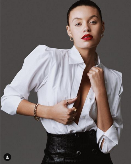 Lara never laura haut étoile galeries