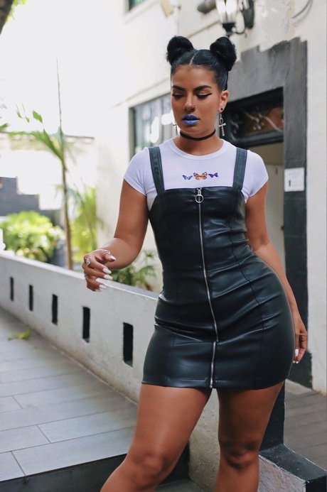 mariée onlyfans bon galerie