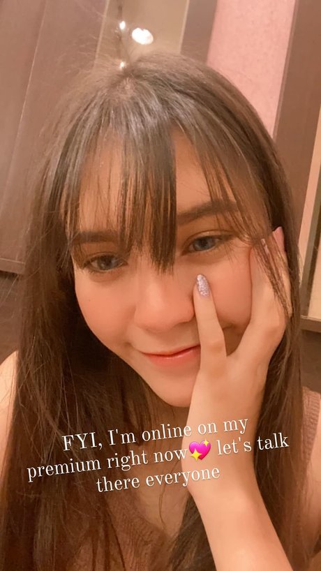 Isabelle Haris_ star du porno chaude des photos