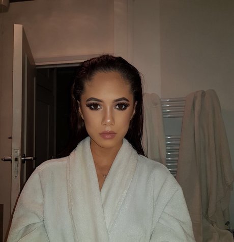 Saoirse Alicia Behzadi_ modèle exclusif galeries