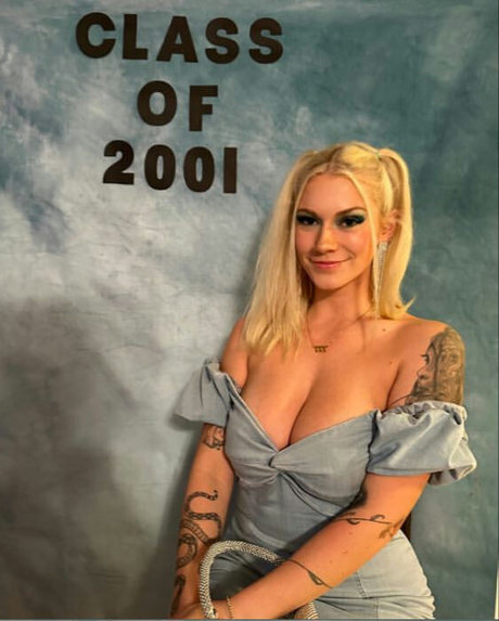 Taylor Hughs_ art star du porno photos