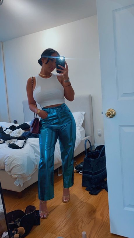 petite ébène onlyfans nu exclusif collection