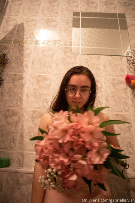 Gabriella Vish modèle artistique photo