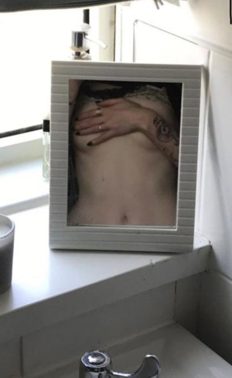 _Bat Brookes_ modèle sympa des photos