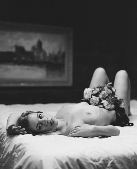 Uli Krown_ modèle de haute qualité image