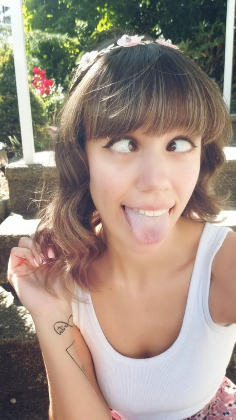 filles webcam onlyfans art collection