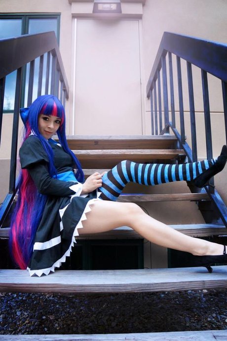 Aara Lee_ nus de stars du porno galeries