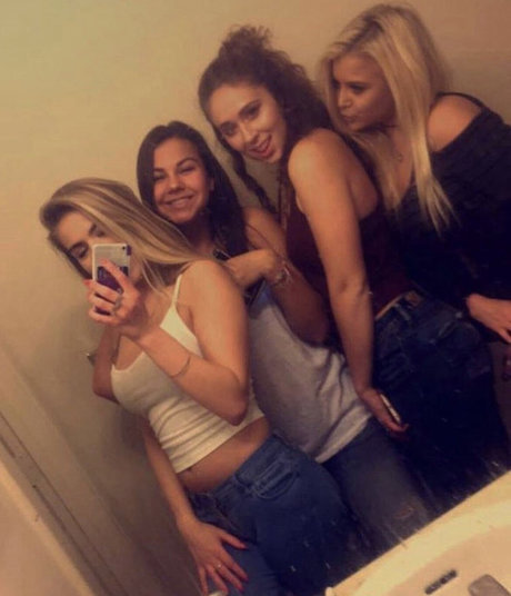 Hollie Rotten_ modèle porno photo