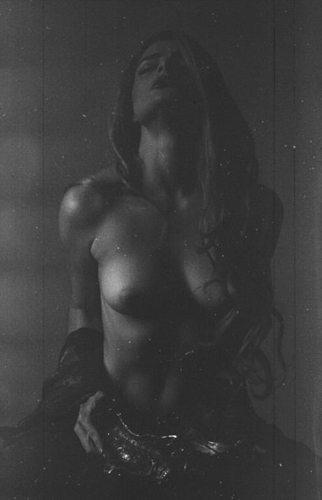 filles célèbres onlyfans bien chaud photo