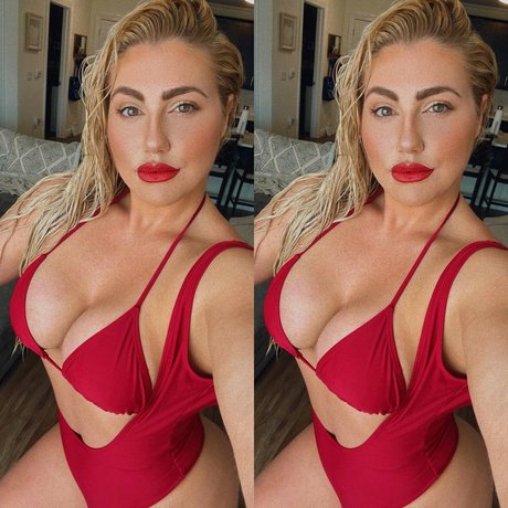 Dr Colette Larsen actrice artistique collection