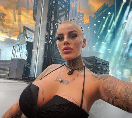 plage seins nus onlyfans la plus belle des photos