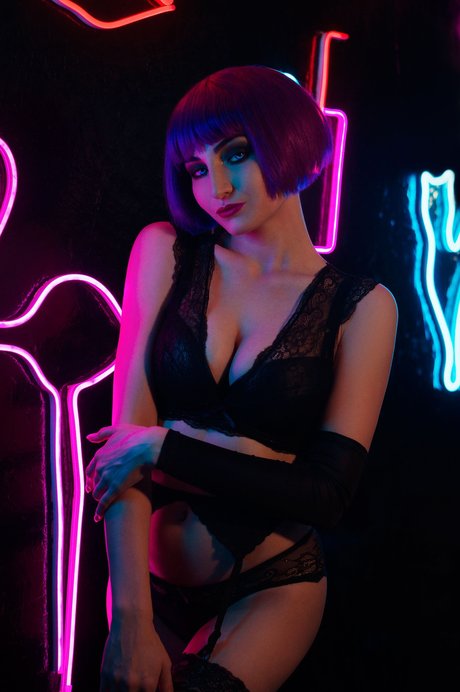 _Lana Ronina étoile nue archive