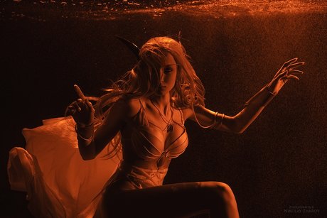 _Lana Ronina modèle artistique collection