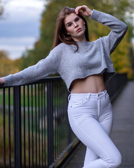 Anouk modèle nu image