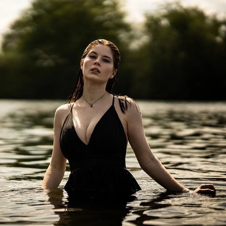 Anouk star du porno chaude images