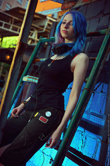 Eliza Satu nus star du porno des photos