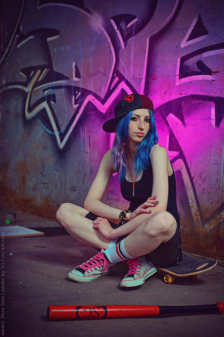 Eliza Satu art modèle collection