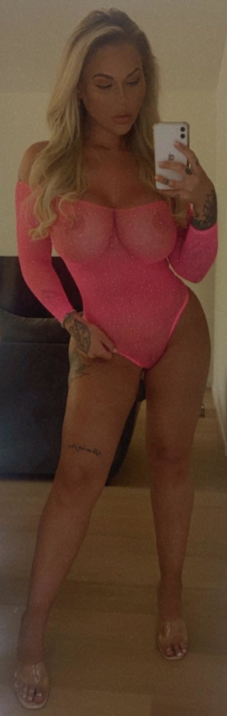 Yana Daems modèle adulte galerie