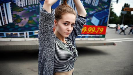 Ave Maria_ actrice exclusive photos