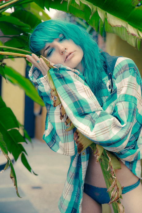 milf aux cheveux noirs onlyfans érotique de haute qualité des photos