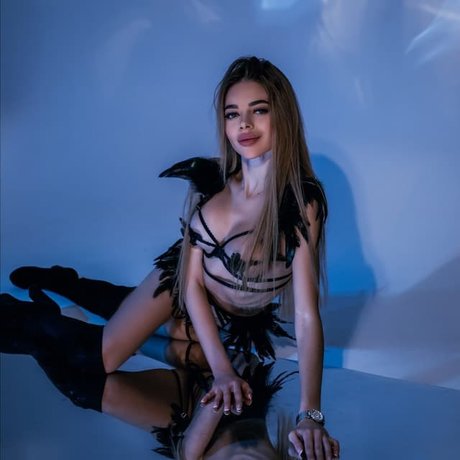 Blonde queen666 étoile magnifique collection