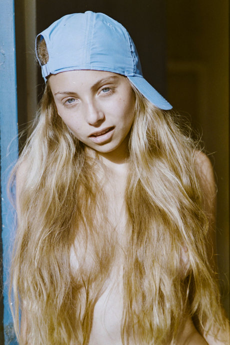 Tohar Frie star du porno adulte photo