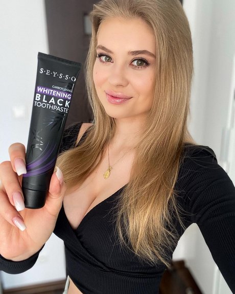 Weronika Zubowicz_ star du porno nue collection