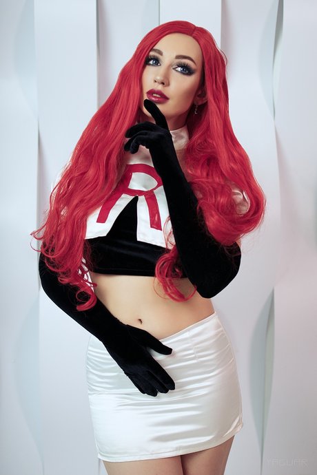 Alena Galan_ modèle érotique image