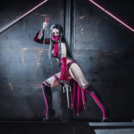 Alena Galan_ mannequin photo