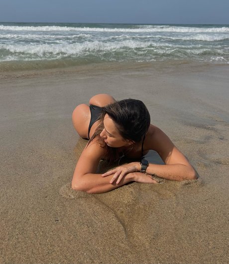 Isabela Fasanaro étoile chaude images