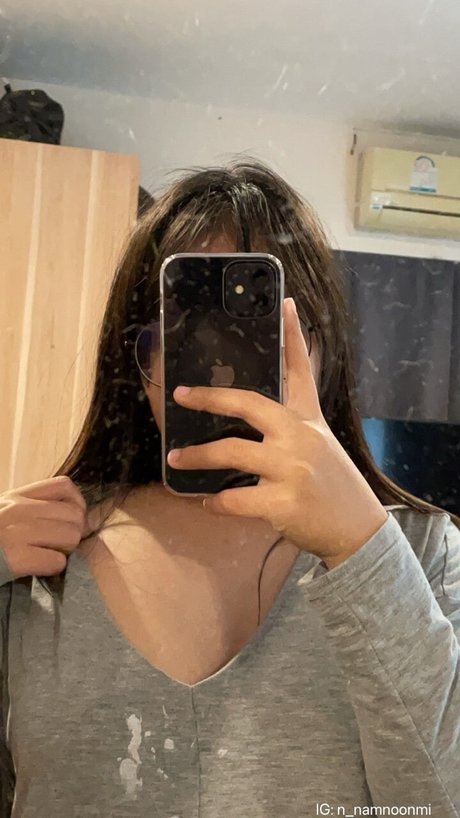 Nn namnoonmi actrice érotique photo