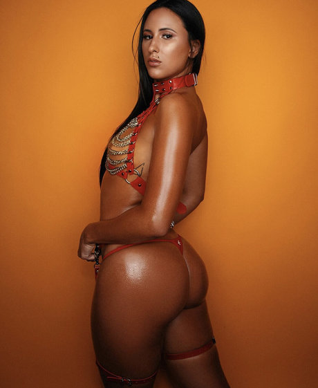 Sabrina Guetshaa star du porno sympa image