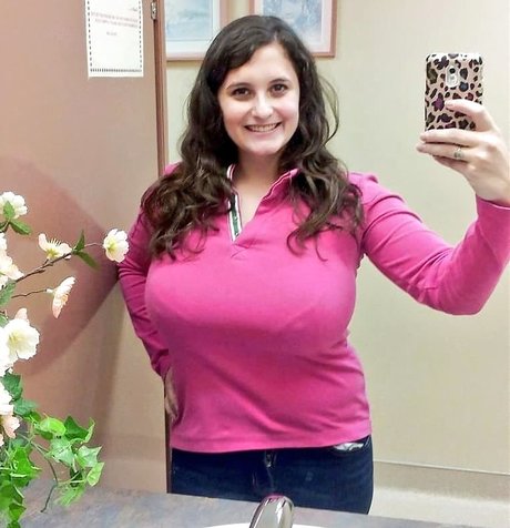 Avery Milla étoile érotique photo