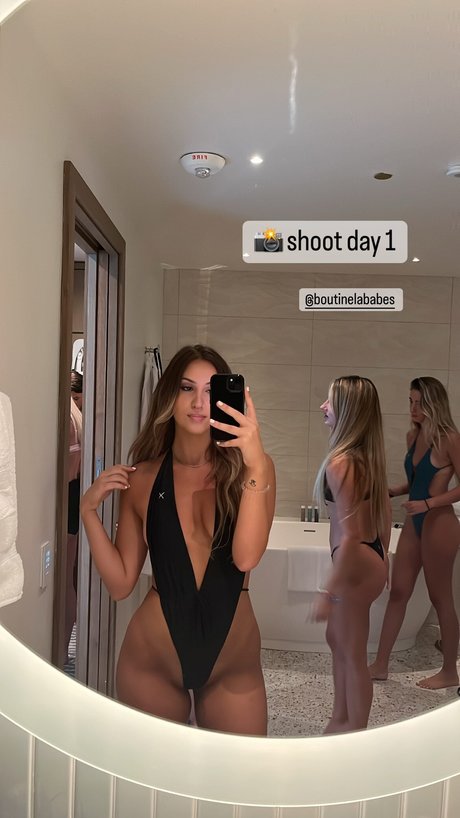 Julia Rae star du porno parfaite collection