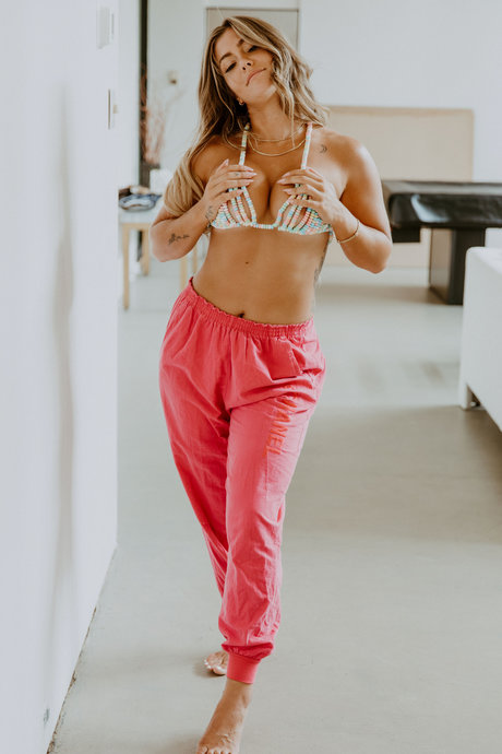 Tori Deal_ actrice libre img