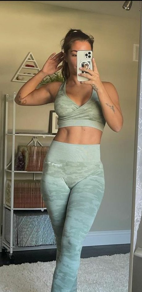 Tori Deal_ modèle parfait galerie