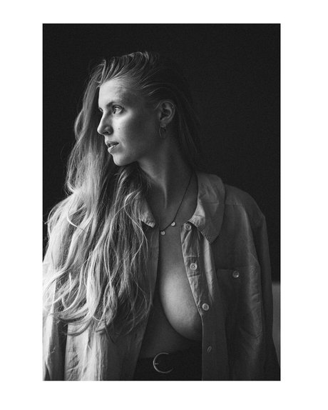 Agnes Verano modèle adulte des photos