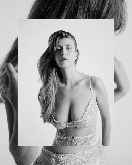 grand-mère onlyfans haute définition adulte photos