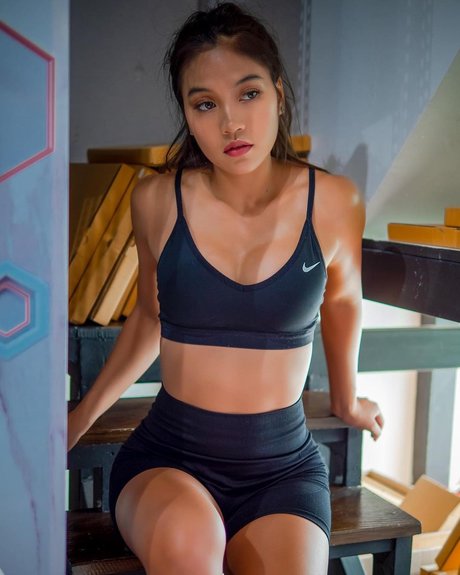 Aun Wichuporn étoile sympa galerie